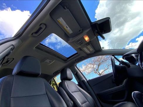 Used 2019 Chevrolet Trax Premier image 22