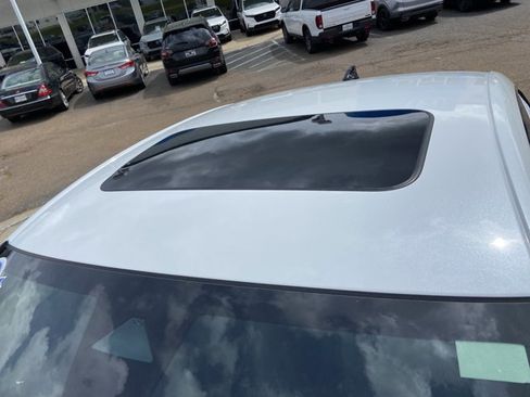 Used 2023 Honda Accord Sport image 27