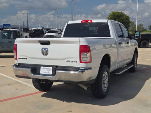Used 2024 RAM 2500 Big Horn AWD/4WD image 3