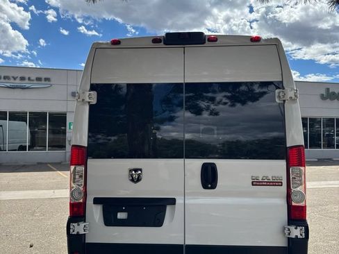 Used 2022 RAM ProMaster 2500 FWD image 3