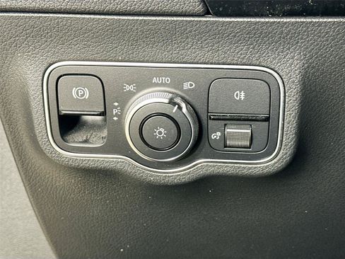 Certified 2023 Mercedes-Benz GLA 250 4MATIC image 10