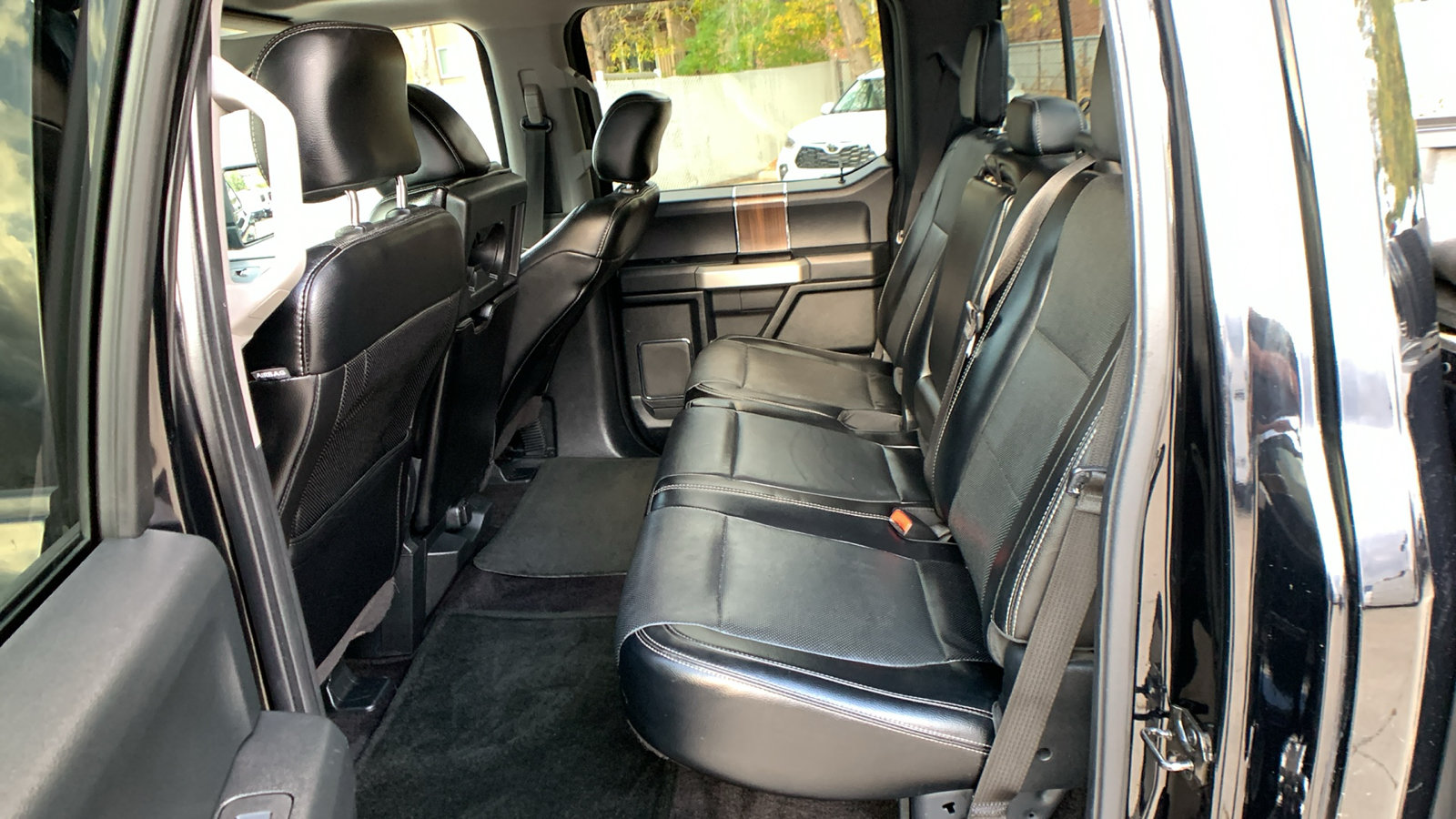 Used 2016 Ford F150 Lariat w/ Equipment Group 501A Mid AWD/4WD image 23