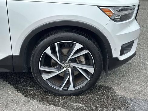 Used 2019 Volvo XC40 T5 R-Design AWD/4WD image 11