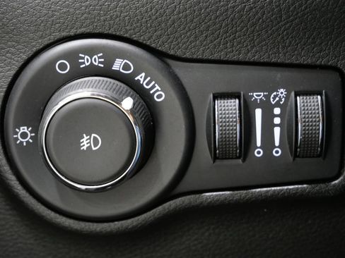 Used 2025 Jeep Compass Limited AWD/4WD image 14