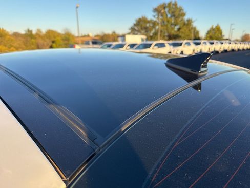 Used 2019 Kia Optima S w/ S Panoramic Sunroof Package image 16