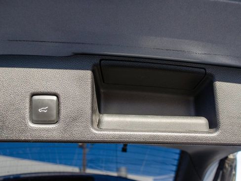 Used 2022 Ford Escape SEL w/ Technology Package image 6