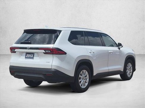 Used 2026 Toyota Grand Highlander FWD image 5