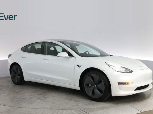 Used 2020 Tesla Model 3 Standard Range image 14