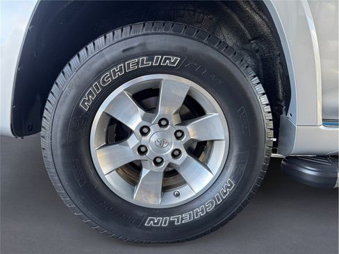 Used 2011 Toyota 4Runner SR5 image 8