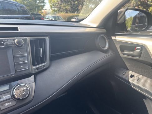 Used 2013 Toyota RAV4 XLE image 16