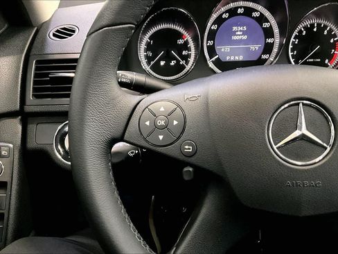 Used 2010 Mercedes-Benz C 300 4MATIC Sedan image 22