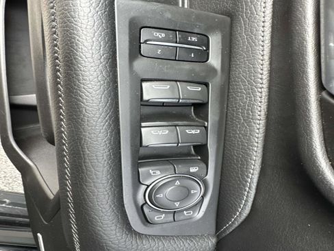 Used 2021 GMC Yukon Denali image 22