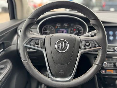 Certified 2021 Buick Encore Preferred image 21