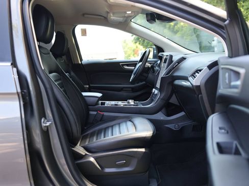 Certified 2023 Ford Edge SEL w/ Convenience Package AWD/4WD image 9