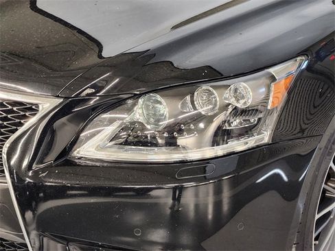 Used 2015 Lexus LS 460 image 12