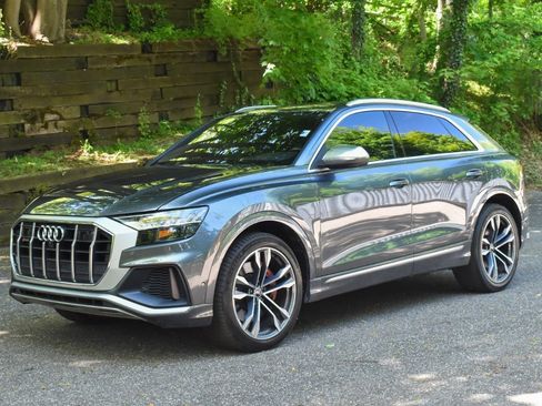 Used 2022 Audi SQ8 Prestige w/ Prestige Package AWD/4WD image 2