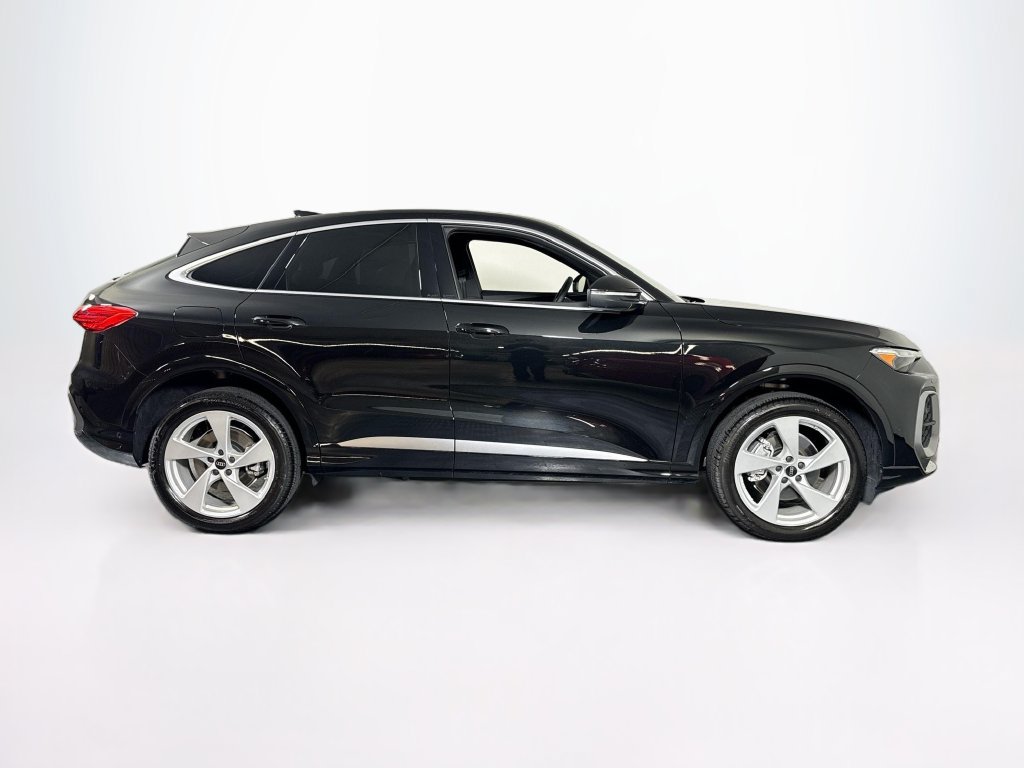 Used 2025 Audi Q5 Premium Plus AWD/4WD image 6