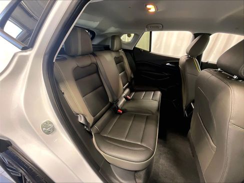 Used 2025 Chevrolet Trax ACTIV w/ Driver Confidence Package FWD image 16