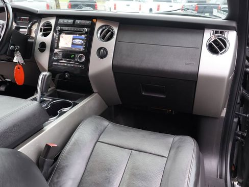 Used 2012 Ford Expedition Limited image 35