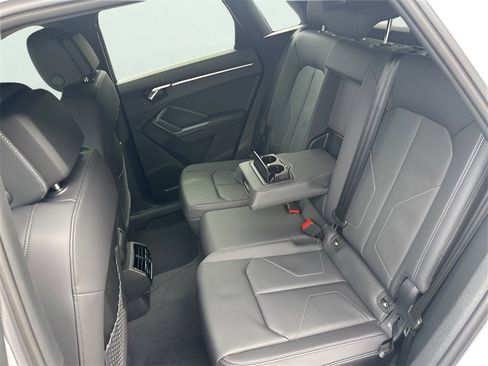 New 2025 Audi Q3 2.0T Premium image 22