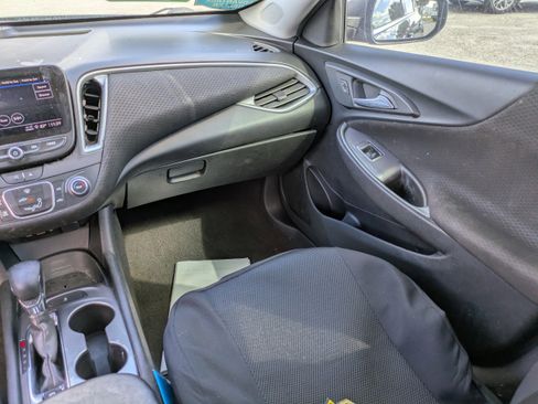 Used 2023 Chevrolet Malibu LS image 16