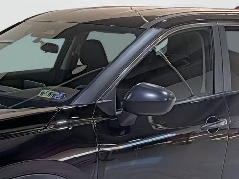 Certified 2023 Nissan Rogue S image 8