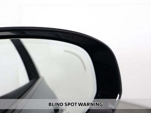 Used 2024 Volvo XC60 B5 Plus image 7