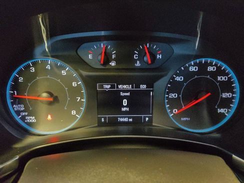 Used 2020 Chevrolet Equinox LS image 23