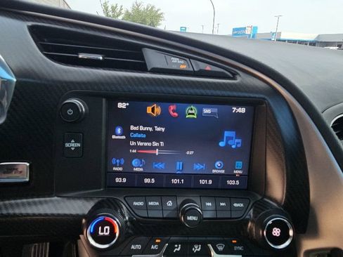 Used 2017 Chevrolet Corvette Z06 w/ Z07 Performance Package RWD image 19