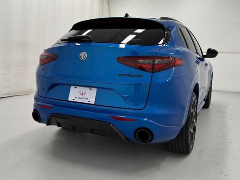 Used 2023 Alfa Romeo Stelvio Estrema image 6