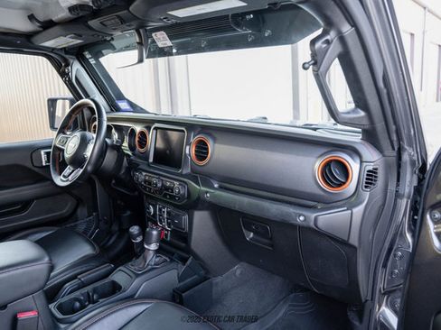 Used 2023 Jeep Gladiator Mojave w/ Trailer Tow Package image 57