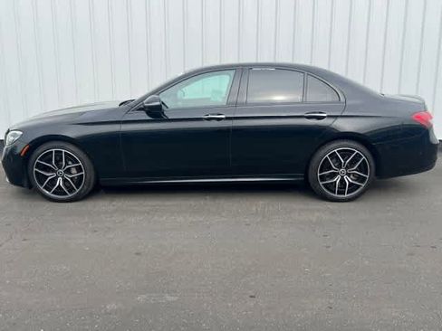 Certified 2022 Mercedes-Benz E 450 4MATIC Sedan image 3