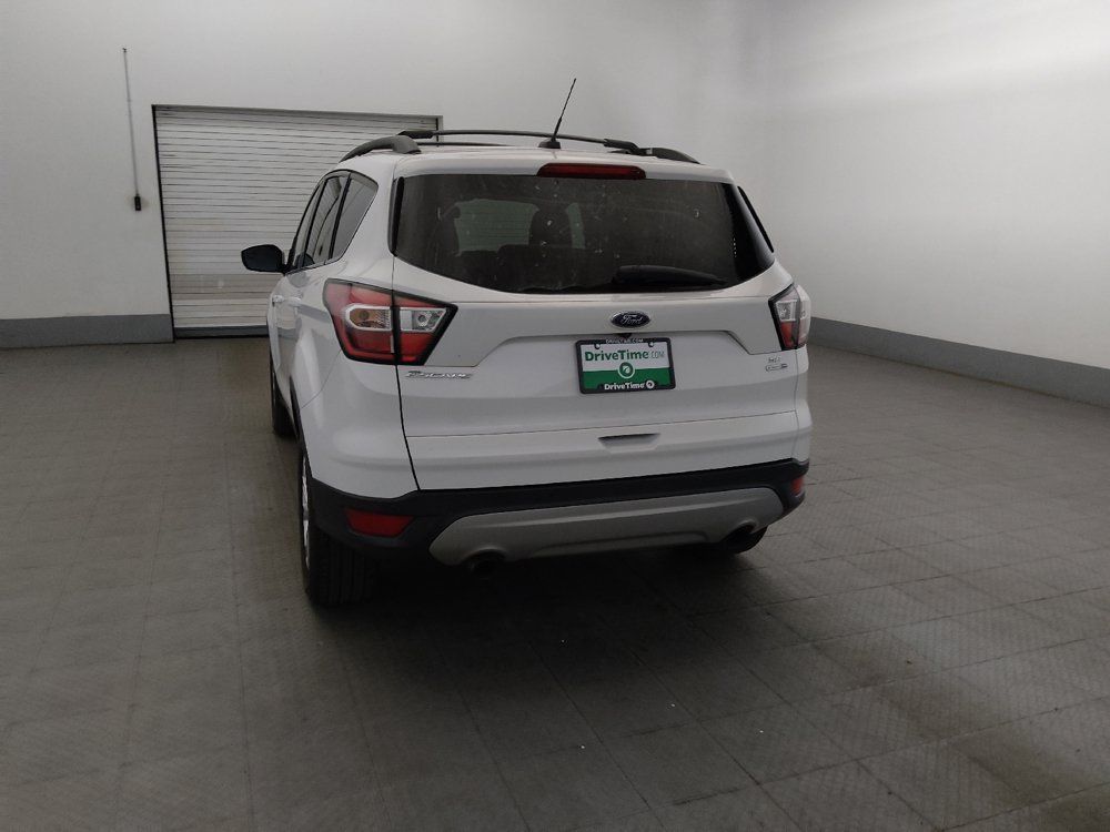 Used 2018 Ford Escape SE w/ Ford Safe & Smart Package AWD/4WD image 6