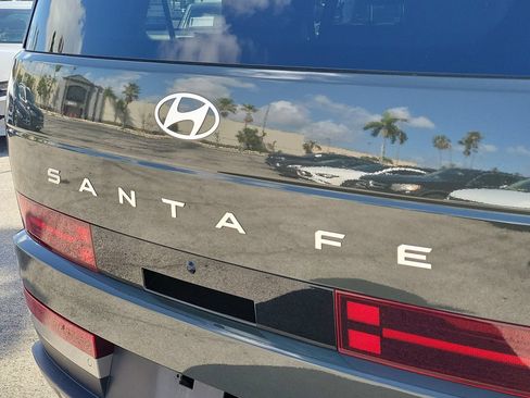 Used 2024 Hyundai Santa Fe Limited FWD image 7
