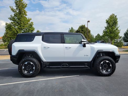 New 2025 GMC Hummer EV 3X w/ Extreme Off-Road Package AWD/4WD image 2