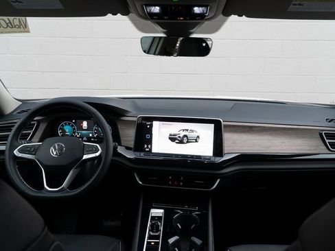 New 2026 Volkswagen Atlas SEL image 10