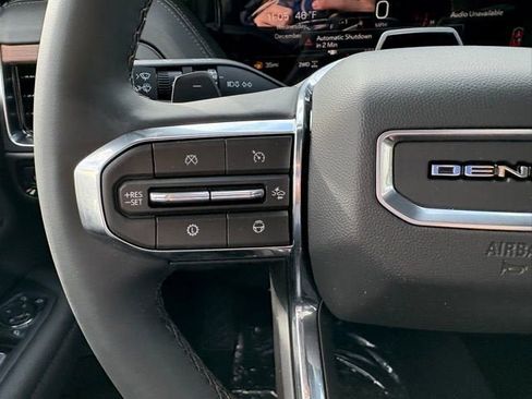 New 2026 GMC Yukon Denali image 24