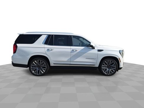 Certified 2025 GMC Yukon Denali Ultimate AWD/4WD image 9