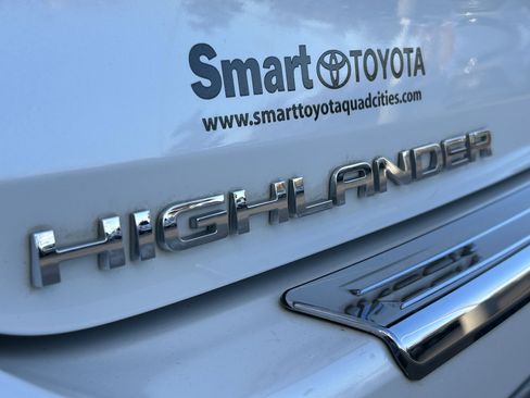 Certified 2021 Toyota Highlander Platinum image 8