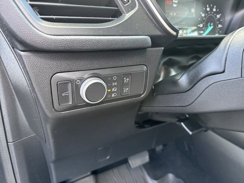 Used 2021 Ford Escape SE w/ SE Sport Appearance Package image 29