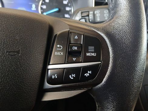 Used 2020 Ford Explorer XLT w/ Equipment Group 202A AWD/4WD image 18