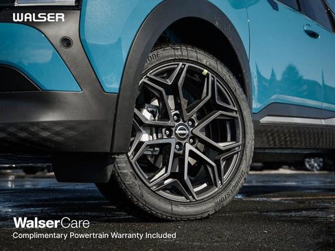 New 2026 Nissan Kicks SR image 6