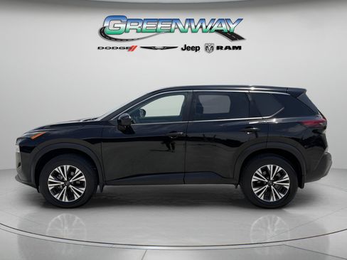 Used 2023 Nissan Rogue SV FWD image 2