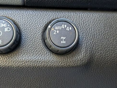 Used 2021 Chevrolet Colorado Z71 w/ Safety Package image 27