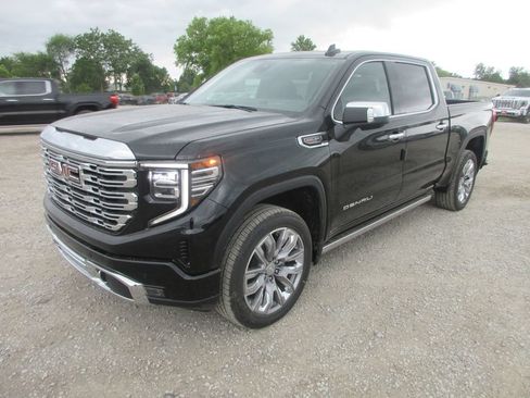 New 2026 GMC Sierra 1500 Denali w/ Denali Reserve Package AWD/4WD image 12