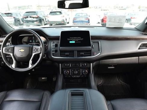 Used 2024 Chevrolet Suburban LT image 7