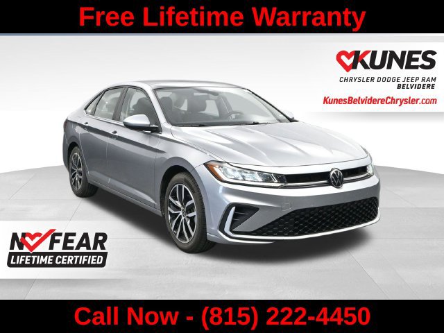 Used 2025 Volkswagen Jetta SE FWD image 1