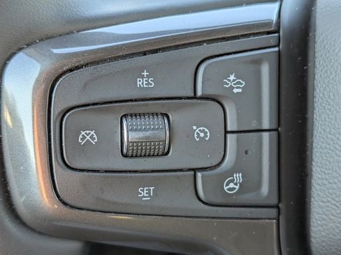 Used 2025 Chevrolet Silverado 1500 ZR2 w/ Technology Package image 8