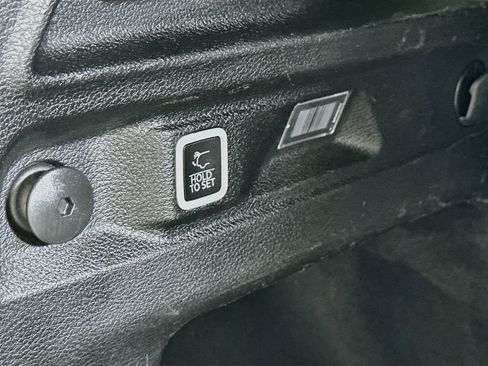 Used 2023 Jeep Grand Cherokee L Laredo AWD/4WD image 32