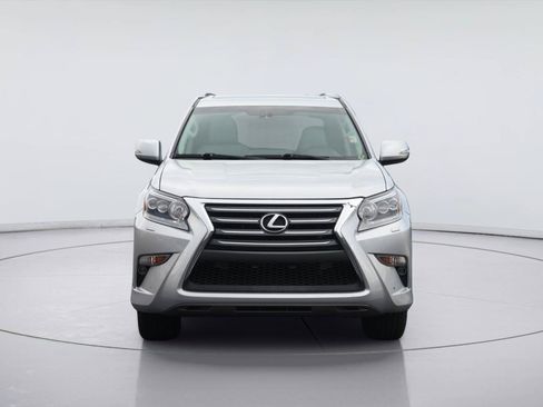 Used 2017 Lexus GX 460 Premium AWD/4WD image 3